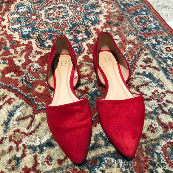 red velvet flat shoes